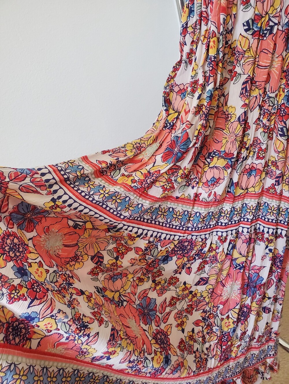 Angie Floral Maxi Dress Womens Medium - Picture 10 of 12